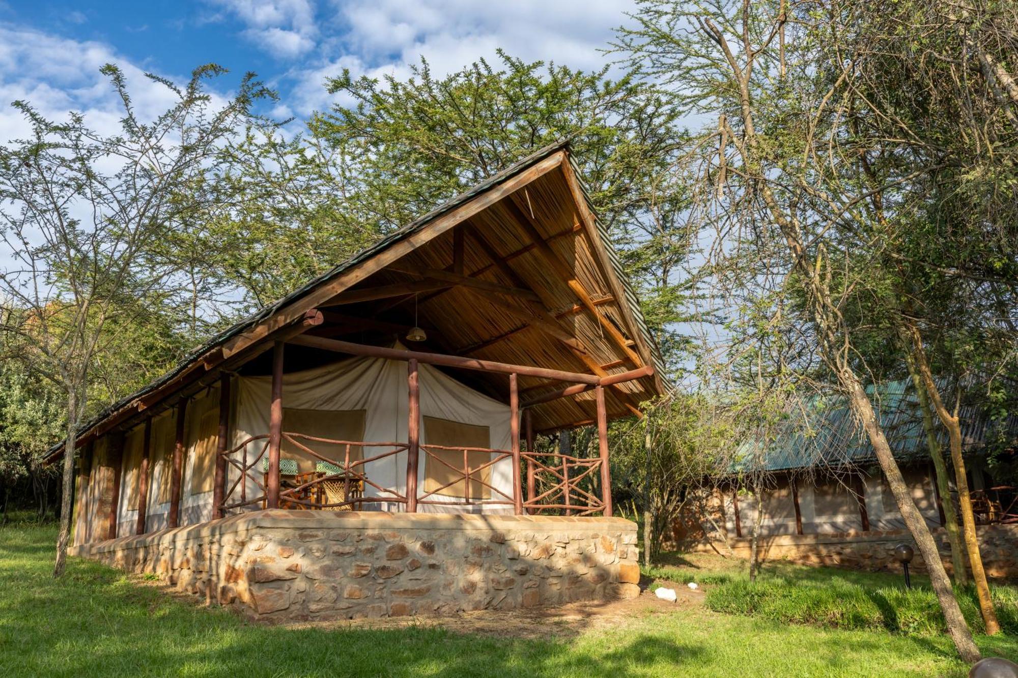 Sentrim Mara Lodge Ololaimutiek Exteriör bild