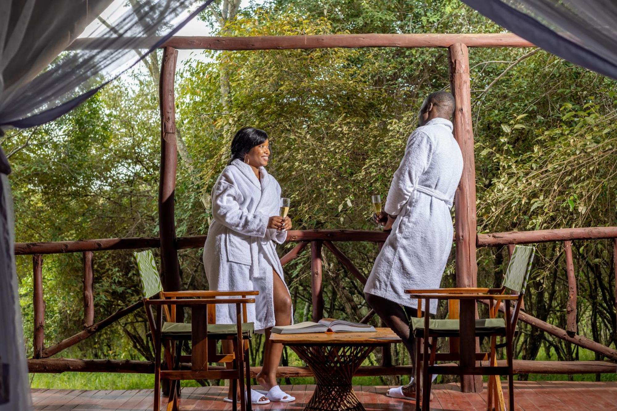 Sentrim Mara Lodge Ololaimutiek Exteriör bild