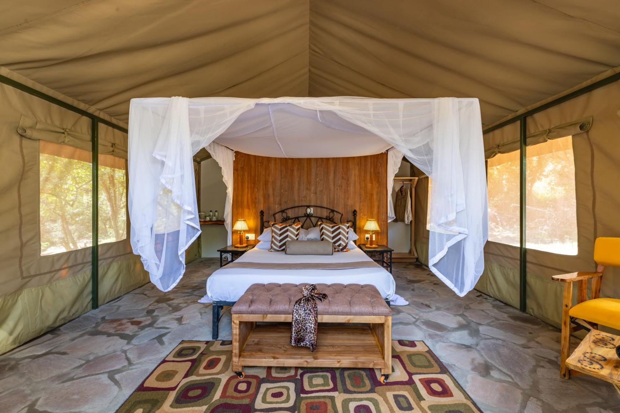Sentrim Mara Lodge Ololaimutiek Exteriör bild