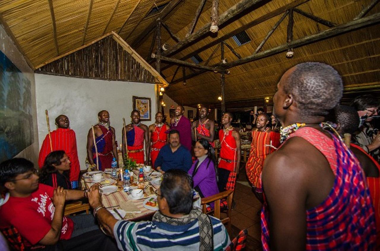 Sentrim Mara Lodge Ololaimutiek Exteriör bild